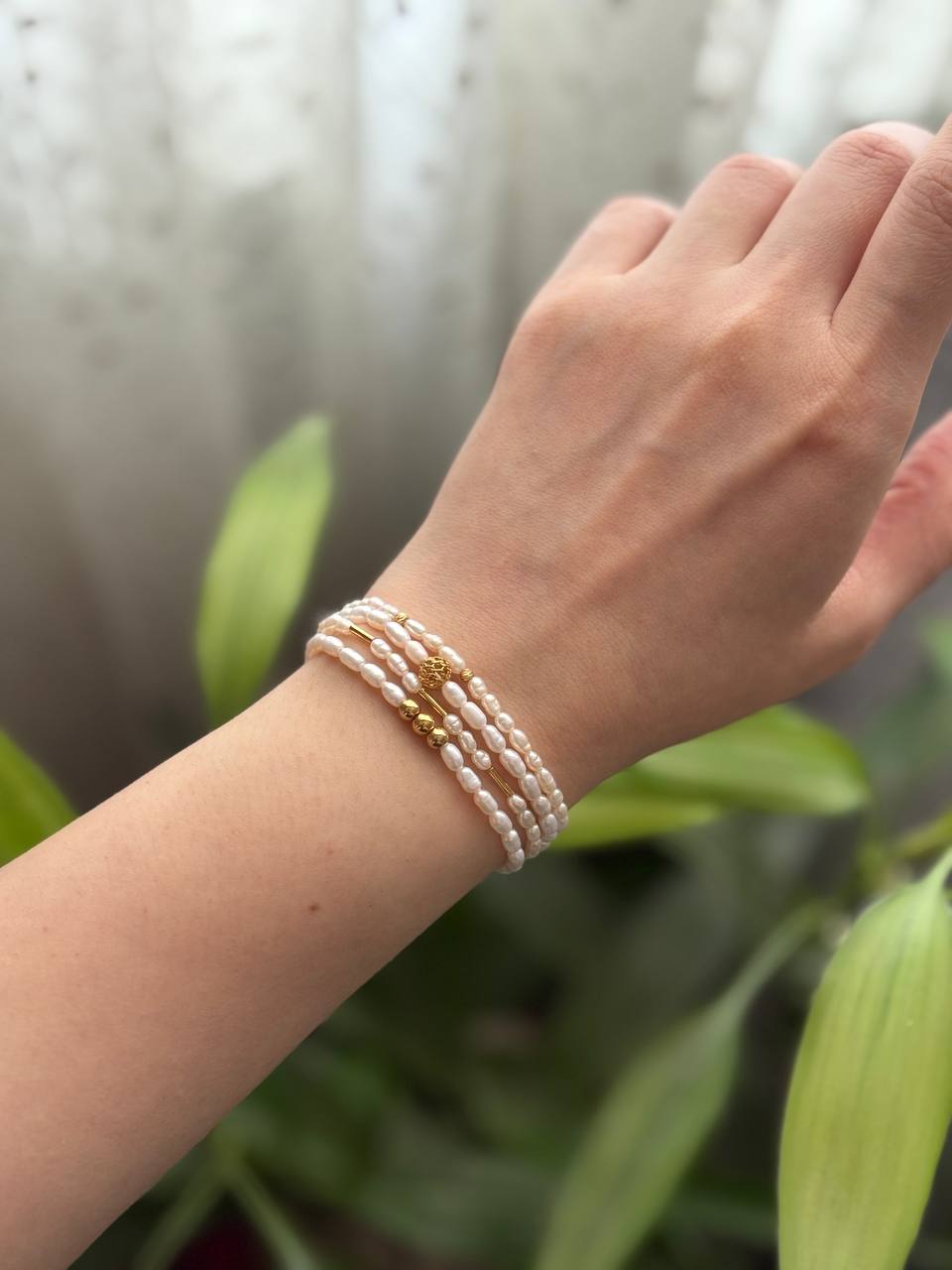 خرید دستبند مروارید پرورشی با پلاک نقره - تیتیل اکسسوری